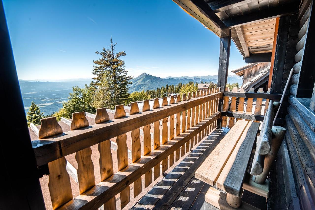 Apartments Zvoh, Krvavec, Ski-In, Ski-Out Cerklje na Gorenjskem Bagian luar foto