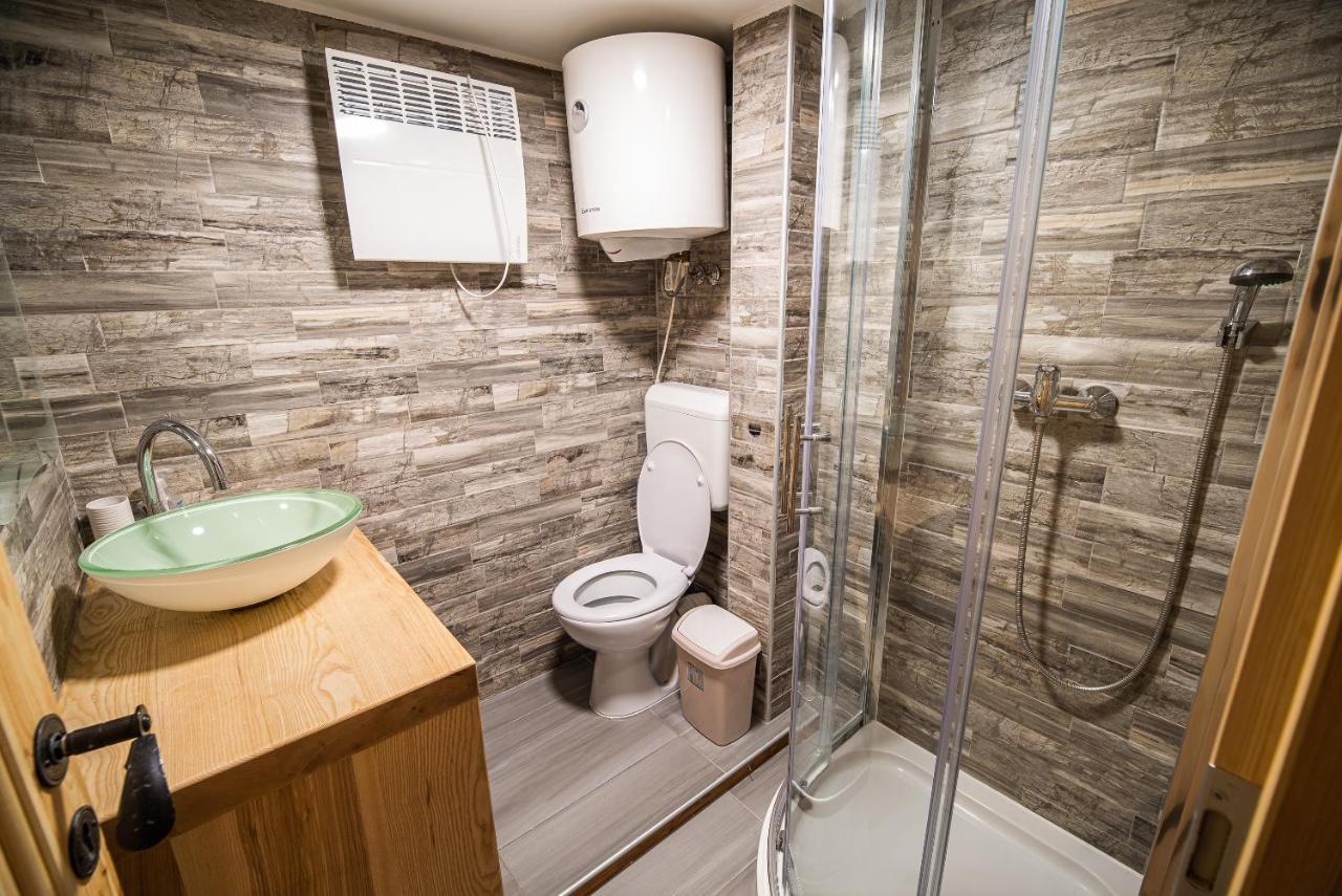 Apartments Zvoh, Krvavec, Ski-In, Ski-Out Cerklje na Gorenjskem Bagian luar foto