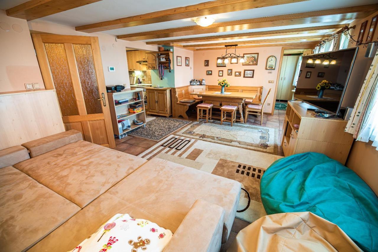 Apartments Zvoh, Krvavec, Ski-In, Ski-Out Cerklje na Gorenjskem Bagian luar foto