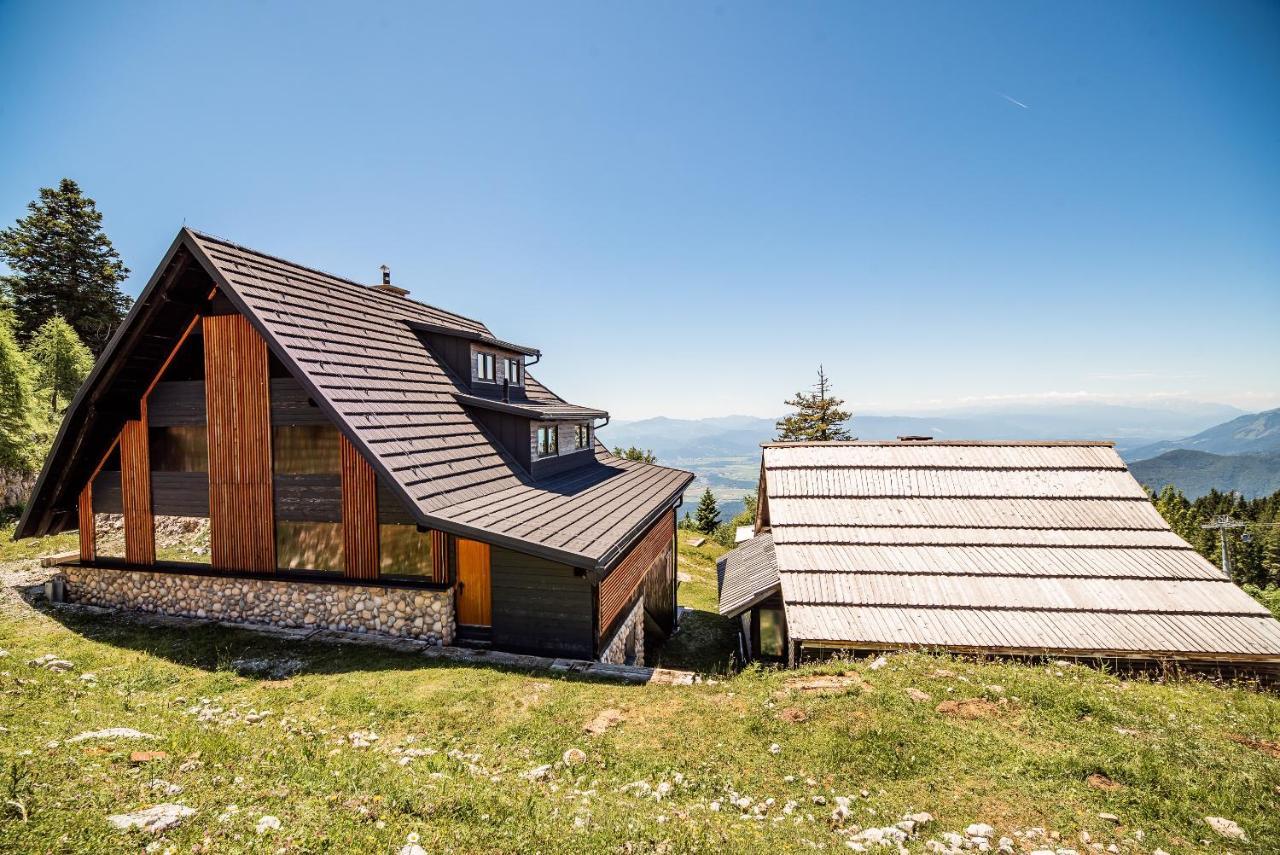 Apartments Zvoh, Krvavec, Ski-In, Ski-Out Cerklje na Gorenjskem Bagian luar foto