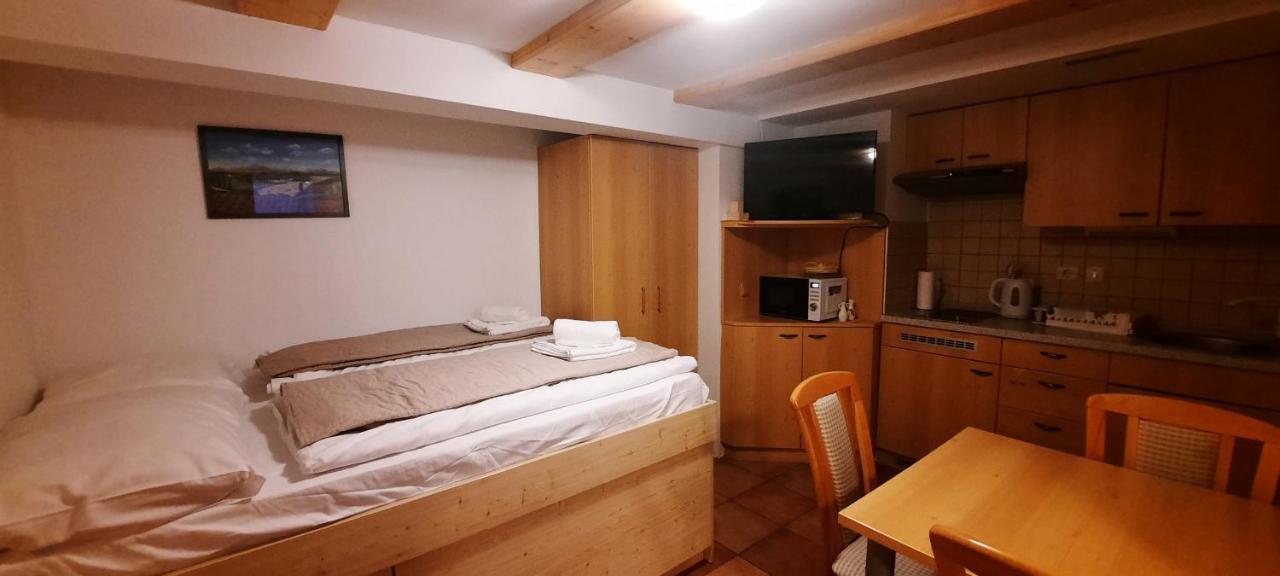 Apartments Zvoh, Krvavec, Ski-In, Ski-Out Cerklje na Gorenjskem Bagian luar foto