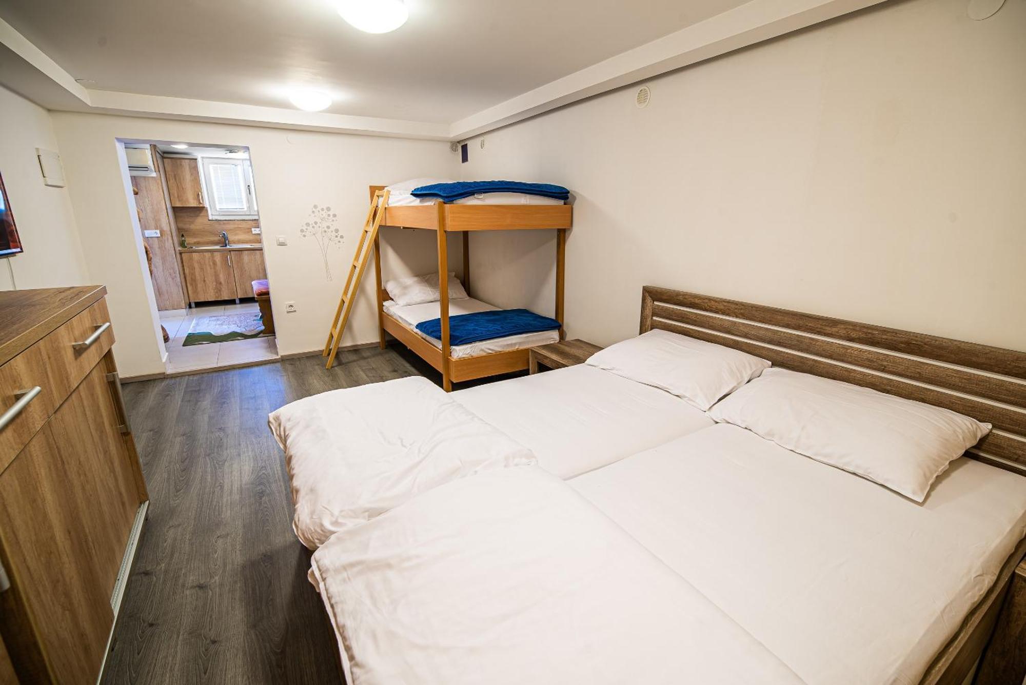 Apartments Zvoh, Krvavec, Ski-In, Ski-Out Cerklje na Gorenjskem Ruang foto