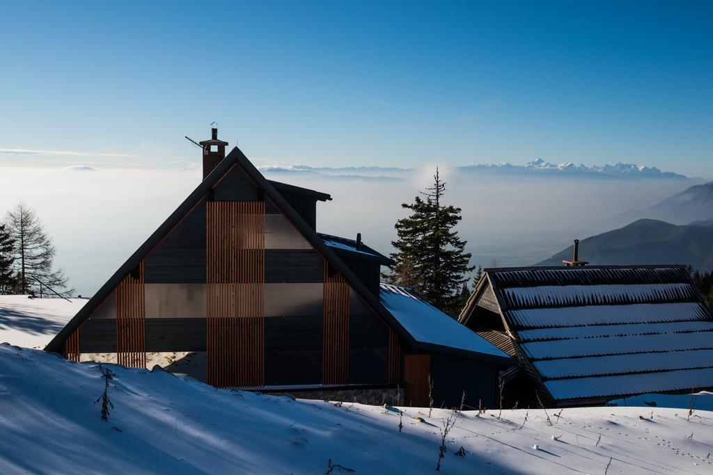 Apartments Zvoh, Krvavec, Ski-In, Ski-Out Cerklje na Gorenjskem Bagian luar foto
