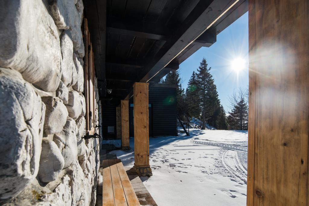 Apartments Zvoh, Krvavec, Ski-In, Ski-Out Cerklje na Gorenjskem Bagian luar foto